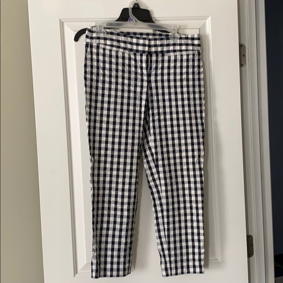Ann Taylor Loft capris - Picture 1 of 4